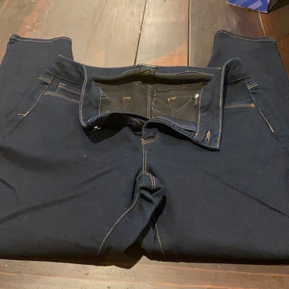 NWOT B.Brazin PLUS SIZE skinny Jeans Sz.16